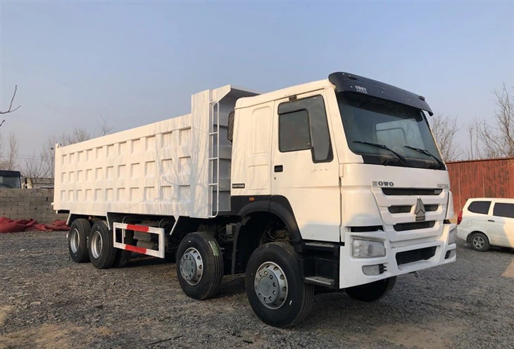 Pārdodu Āfrikā lietotus Howo 8x4 pašizgāzējus